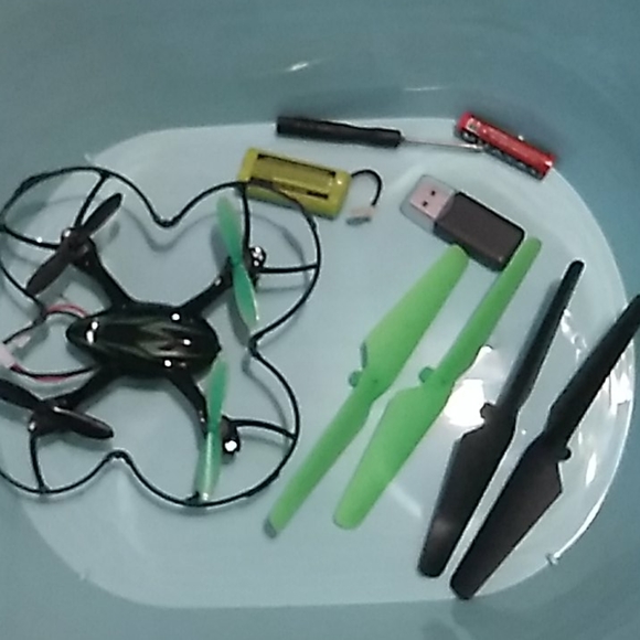 Striker spy drone - Picture 2 of 4